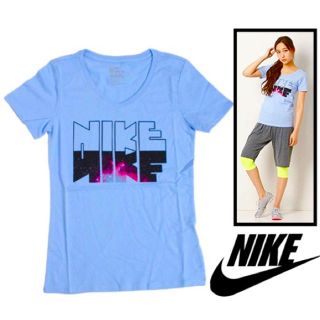 ナイキ(NIKE)のナイキVネックTシャツ(Tシャツ(半袖/袖なし))