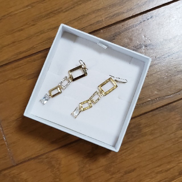 JEWELRY TSUTSUMI(ジュエリーツツミ)の薫平様専用です❗　TSUTSUMI★K10ピアス レディースのアクセサリー(ピアス)の商品写真