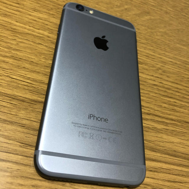 iPhone(アイフォーン)のiPhone6 16GB 海外版simフリー　美品　 スマホ/家電/カメラのスマートフォン/携帯電話(スマートフォン本体)の商品写真