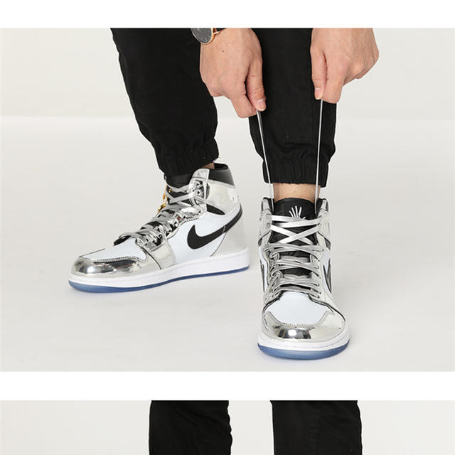 レザーシューレース　革製靴紐　平紐　白色 160cm  一足分 メンズの靴/シューズ(スニーカー)の商品写真
