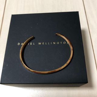 ダニエルウェリントン(Daniel Wellington)のDANIEL   WELLINGTON    バングル(ブレスレット/バングル)