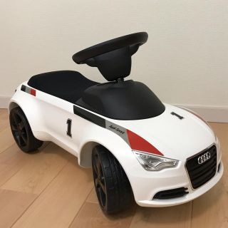 アウディ(AUDI)のAudi 子供用 車 自動車 カー(電車のおもちゃ/車)