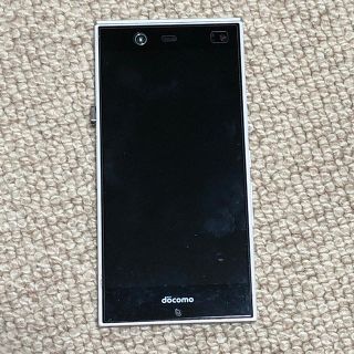 アローズ(arrows)のarrows  NX F-02H docomo(スマートフォン本体)