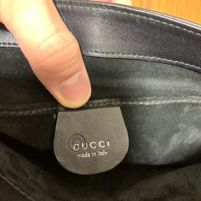 Gucci(グッチ)の13万以上　正規品　グッチ　GUCCI ショルダーバッグ　チェーン　レザー　黒 メンズのバッグ(ショルダーバッグ)の商品写真