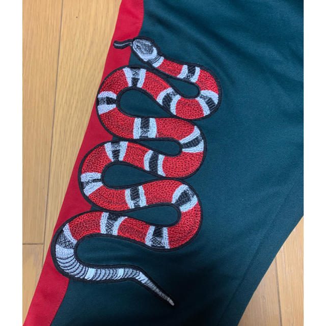 EPTM PATCH TRACK PANTS 2