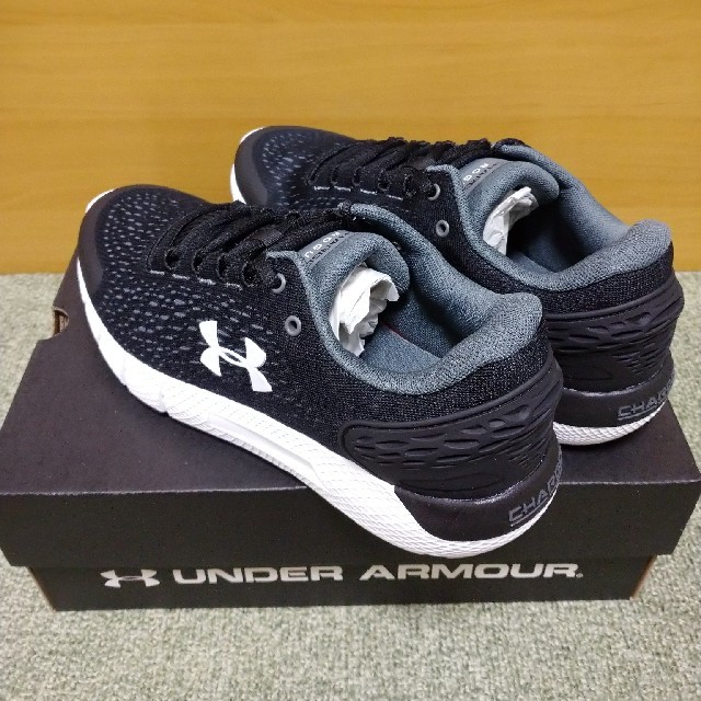 UNDER ARMOUR(アンダーアーマー)の【最新モデル】アンダーアーマー UAチャージド ローグ2  メンズ 27.0cm メンズの靴/シューズ(スニーカー)の商品写真