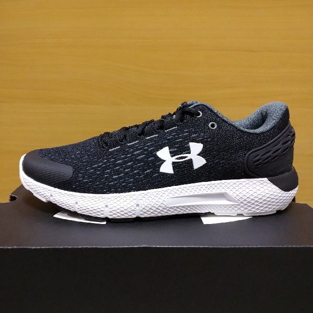 UNDER ARMOUR(アンダーアーマー)の【最新モデル】アンダーアーマー UAチャージド ローグ2  メンズ 27.0cm メンズの靴/シューズ(スニーカー)の商品写真