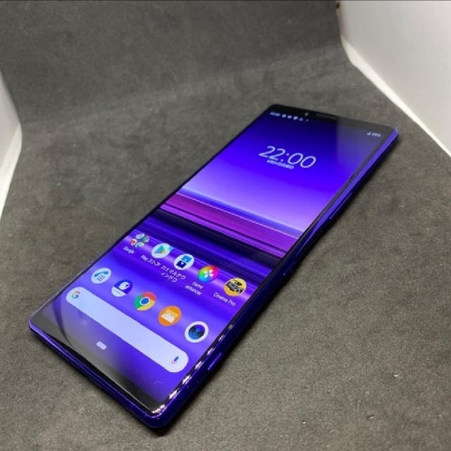 Xperia(エクスペリア)のおまけ付き　新品同様　SIMフリー　802SO パープル　XPERIA 1   スマホ/家電/カメラのスマートフォン/携帯電話(スマートフォン本体)の商品写真