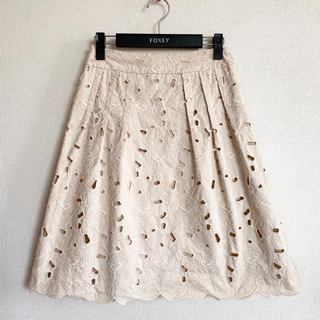 LANVIN COLLECTION(ランバンコレクション)のLANVIN COLECTION✨お花スカート36 レディースのスカート(ひざ丈スカート)の商品写真