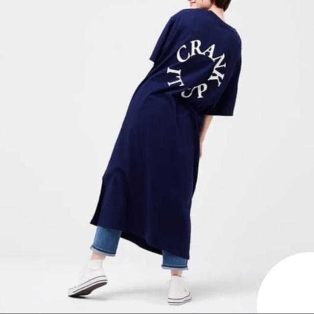 UNIQLO(ユニクロ)の【新品】ユニクロ　ライズアゲイン　ベルディ　Tワンピース　Tシャツワンピース　紺 レディースのワンピース(ロングワンピース/マキシワンピース)の商品写真