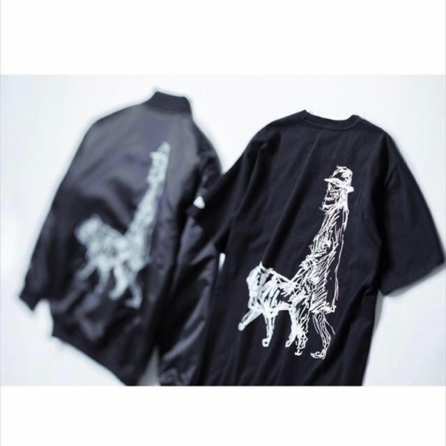 Yohji Yamamoto(ヨウジヤマモト)のヨウジヤマモト ニューエラ 20ss ウォークドッグプリント tシャツ 反転ロゴ メンズのトップス(Tシャツ/カットソー(半袖/袖なし))の商品写真