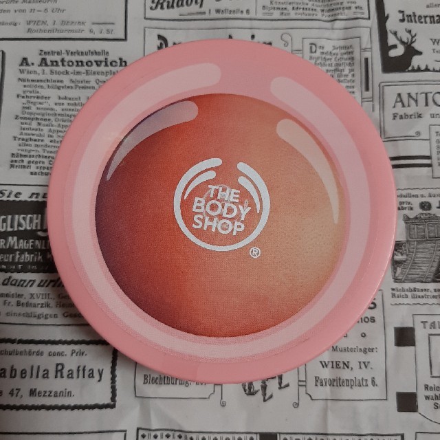 THE BODY SHOP(ザボディショップ)のボディショップ　ピンクグレープフルーツ　ボディバター コスメ/美容のボディケア(ボディクリーム)の商品写真