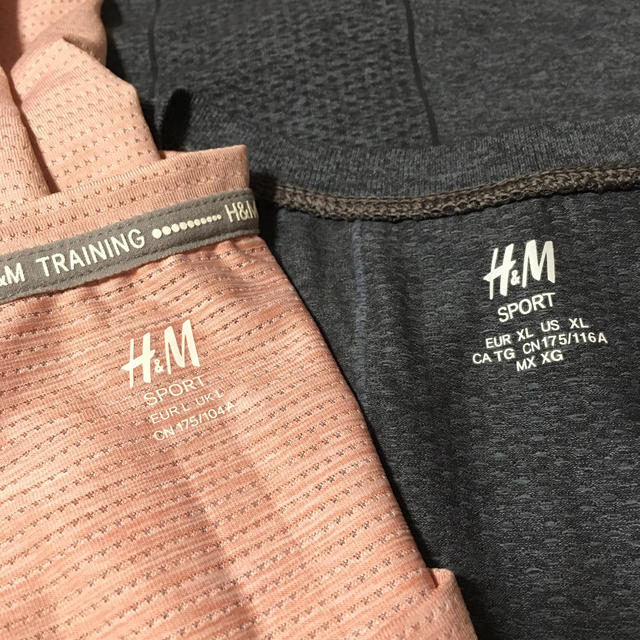 H&M(エイチアンドエム)のH&MスポーツメッシュドライTシャツ2枚 フィットネス トレーニング ランニング スポーツ/アウトドアのランニング(ウェア)の商品写真