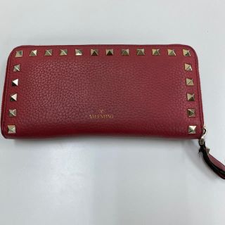 ヴァレンティノガラヴァーニ(valentino garavani)の⭐︎正規品　VALENTINO 財布⭐︎(財布)