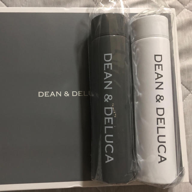 dean & deluca  ステンレスボトル　GLOW 2本セット　新品 キッズ/ベビー/マタニティの授乳/お食事用品(水筒)の商品写真