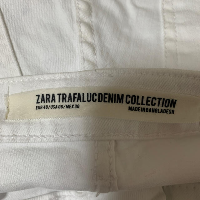 ZARA(ザラ)のZARA 白デニム　スキニー レディースのパンツ(デニム/ジーンズ)の商品写真