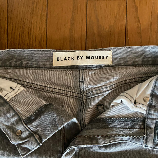 BLACK by moussy(ブラックバイマウジー)のblack by moussyデニム レディースのパンツ(デニム/ジーンズ)の商品写真