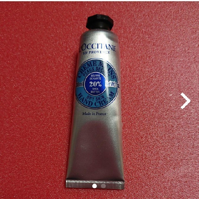 L'OCCITANE(ロクシタン)のRON様専用     ロクシタン  シアハンドクリーム 30ml コスメ/美容のボディケア(ハンドクリーム)の商品写真