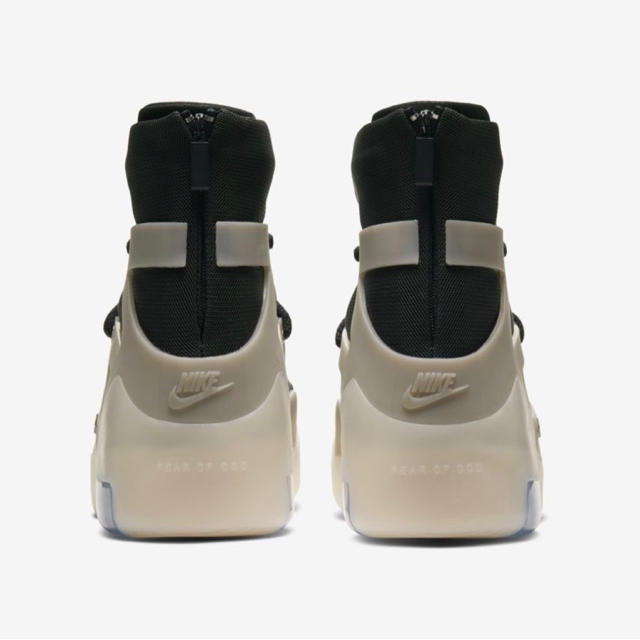 NIKE(ナイキ)の AIR FEAR OF GOD 1 STRING フィアオブゴッド ストリング メンズの靴/シューズ(スニーカー)の商品写真