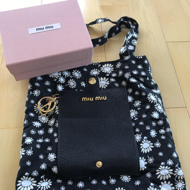 MIU MIU - 期間限定お値下げ!ミュウミュウ エコバッグの通販 by MIU MIU - 期間限定お値下げ!ミュウミュウ エコバッグの通販 by