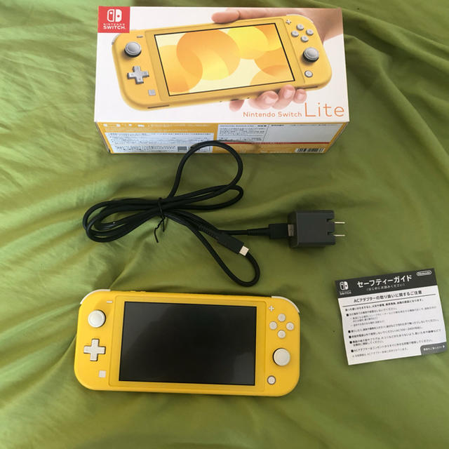 Nintendo Switch lite  本体(任天堂スイッチライト本体)