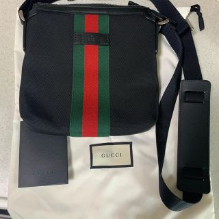 グッチ(Gucci)のGUCCI フラットメッセンジャーバッグ(メッセンジャーバッグ)