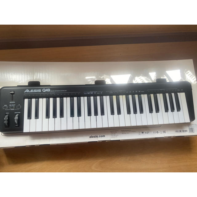 ALESIS Q49 MIDIキーボード