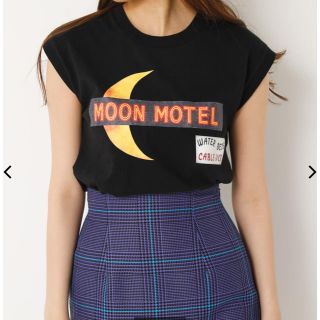 スライ(SLY)のSLY MOTEL NEON SIGN T／T(Tシャツ(半袖/袖なし))