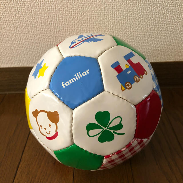 familiar(ファミリア)のファミリア手縫いボール スポーツ/アウトドアのサッカー/フットサル(ボール)の商品写真