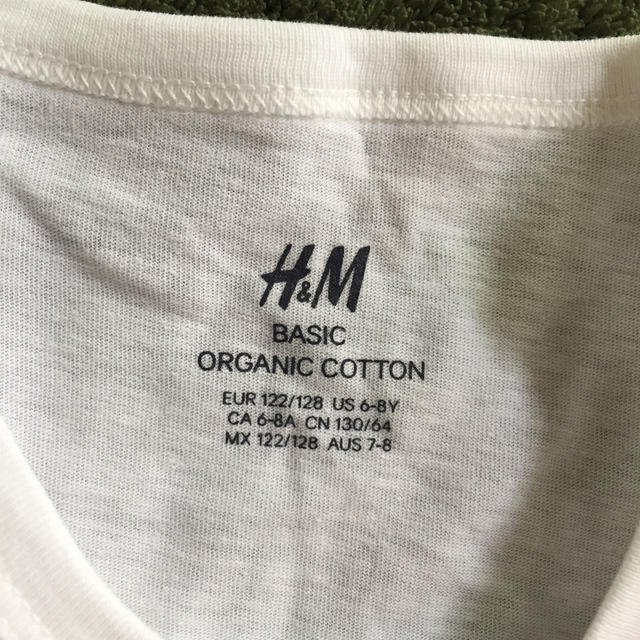 H&M(エイチアンドエム)のH&M キッズ Tシャツ キッズ/ベビー/マタニティのキッズ服男の子用(90cm~)(Tシャツ/カットソー)の商品写真