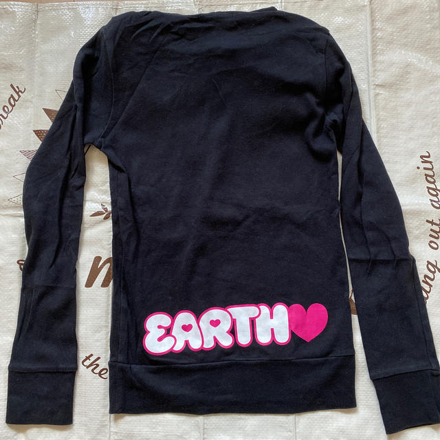 EARTHMAGIC(アースマジック)のアースマジック パーカー　薄手　サイズ150 キッズ/ベビー/マタニティのキッズ服女の子用(90cm~)(ジャケット/上着)の商品写真