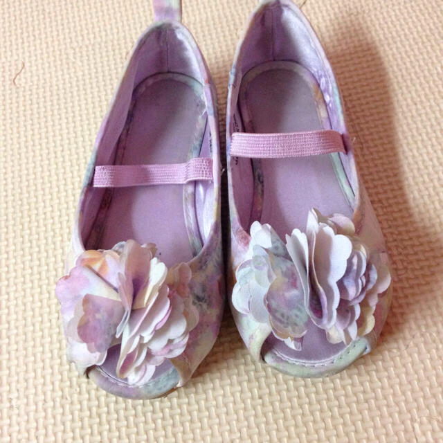 H&M(エイチアンドエム)のバレエシューズ風シューズ キッズ/ベビー/マタニティのキッズ靴/シューズ(15cm~)(サンダル)の商品写真