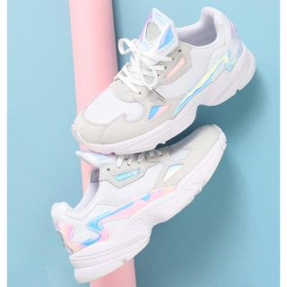 アディダス(adidas)のadidas falcon atmos別注(スニーカー)