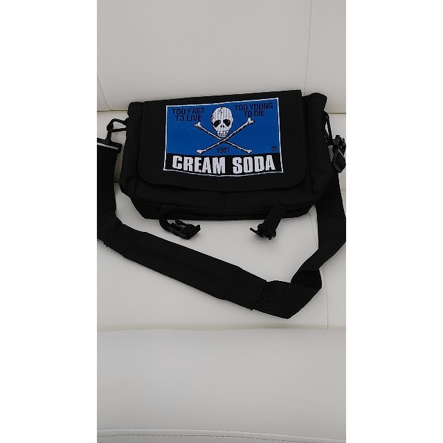 CREAM SODA ショルダーバッグ メンズのバッグ(ショルダーバッグ)の商品写真