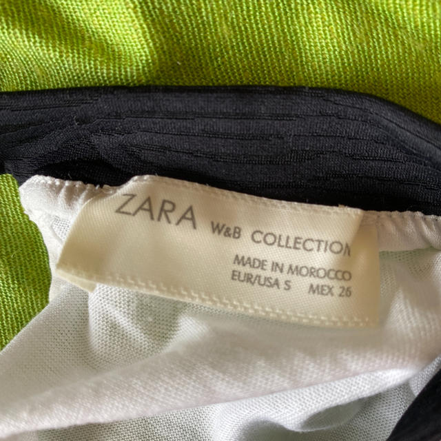 ZARA(ザラ)のZARA  ブラウス　デザインシャツ　S レディースのトップス(シャツ/ブラウス(半袖/袖なし))の商品写真