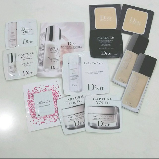 Dior(ディオール)のDior サンプル◆ディオール 試供品10点セット コスメ/美容のキット/セット(サンプル/トライアルキット)の商品写真