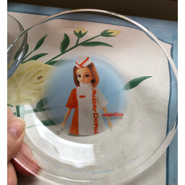 Takara Tomy(タカラトミー)のミスドとリカちゃんコラボ ガラスのお皿2枚 タカラ ノベルティ エンタメ/ホビーのコレクション(ノベルティグッズ)の商品写真