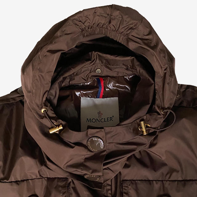 MONCLER(モンクレール)のMONCLER モンクレール ジャンパー ウィンドブレーカー マウンテンパーカー レディースのジャケット/アウター(ブルゾン)の商品写真