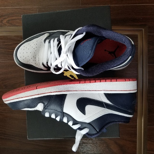 NIKE AIR JORDAN1 LOW