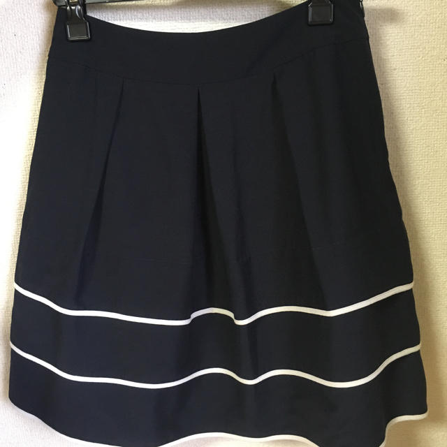 STRAWBERRY-FIELDS(ストロベリーフィールズ)のSTRAWBERRY-FIELDS スカート　春夏用 レディースのスカート(ひざ丈スカート)の商品写真