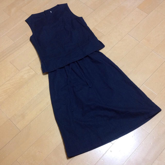 MUJI (無印良品)(ムジルシリョウヒン)の無印良品 セットアップ ネイビー(濃紺)Sサイズ レディースのスカート(ひざ丈スカート)の商品写真