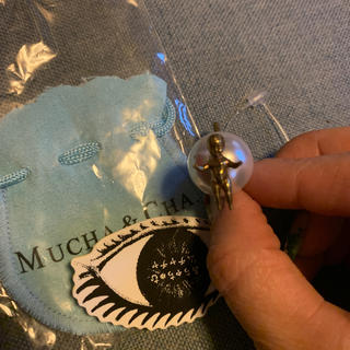 アチャチュムムチャチャ(AHCAHCUM.muchacha)のあちゃちゅむ  新品　真鍮　パール　人形付きリング　指輪　ムチャチャ　(リング(指輪))