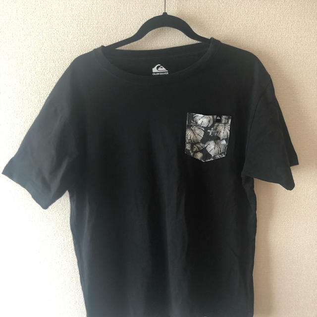 QUIKSILVER(クイックシルバー)のTシャツ　クイックシルバー　黒 メンズのトップス(Tシャツ/カットソー(半袖/袖なし))の商品写真