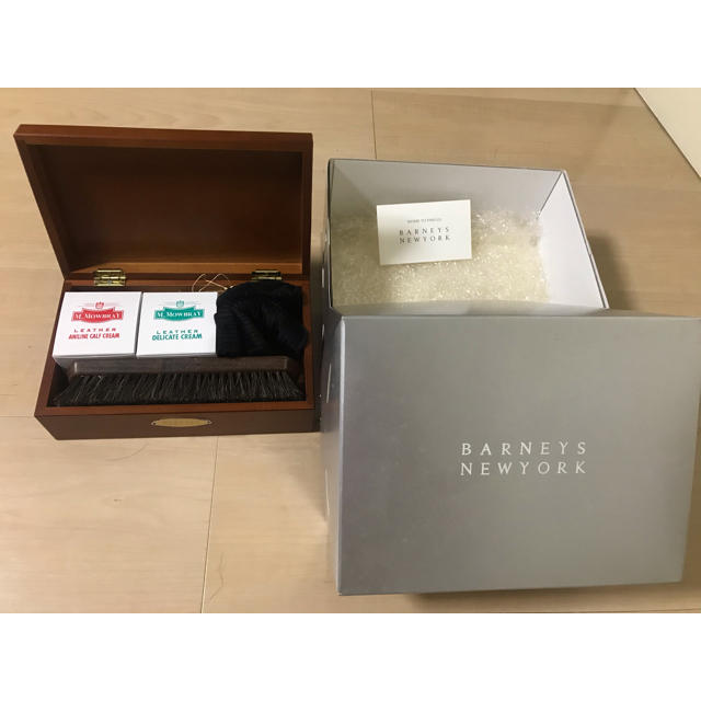 BARNEYS NEW YORK(バーニーズニューヨーク)のBARNEYS NEW YORK 靴磨きシューケアセット　バーニーズニューヨーク メンズの靴/シューズ(その他)の商品写真