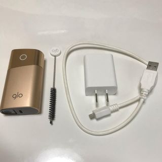 グロー(glo)のグロー本体G004(ジャンク品)と充電器と棒(タバコグッズ)