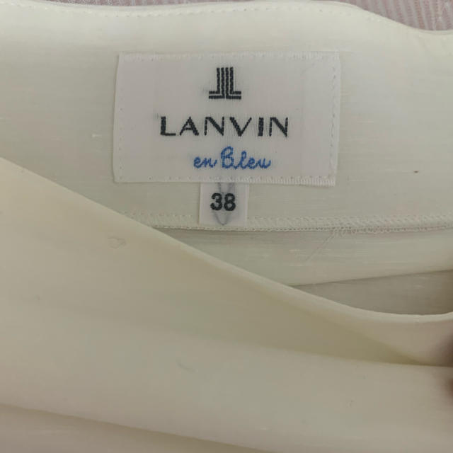 LANVIN en Bleu(ランバンオンブルー)のLANVIN en Bleu ブラウス トップス レディースのトップス(シャツ/ブラウス(半袖/袖なし))の商品写真