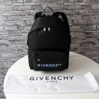 GIVENCHY - 新品 GIVENCHY PARIS ナイロン バックパックの通販 by ...