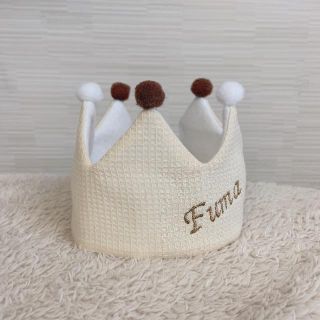 たぬき様専用ページ  名入れオフホワイトクラウンブラウン2つ(ファッション雑貨)