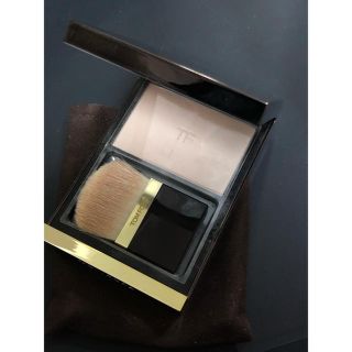 トムフォード(TOM FORD)のトムフォード　フェースパウダー　トランスルーセント　フィニシングパウダー　値下げ(フェイスパウダー)