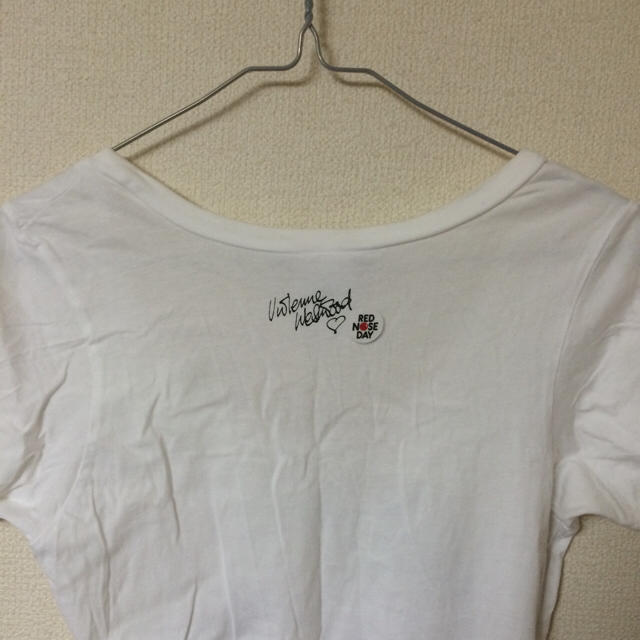Vivienne Westwood(ヴィヴィアンウエストウッド)のヴィヴィアン❤︎チャリティーTシャツ レディースのトップス(Tシャツ(半袖/袖なし))の商品写真